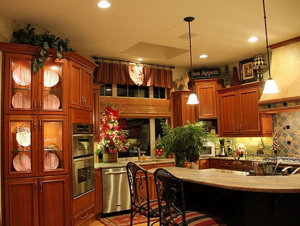 The-Heart-of-the-Holiday-Decorating-Your-Kitchen-for-Christmas_15