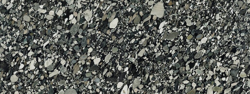 Gresie porțelanată cu aspect de piatră naturală MARINACHE BLACK 119.5X320