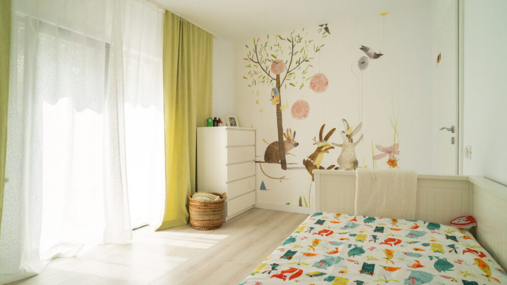 Amenajare moderna - dormitor copil minimalist, functional - Patricia Laslau